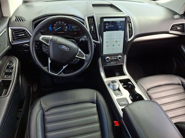 Used 2023 Ford Edge SEL w/ Convenience Package image 2