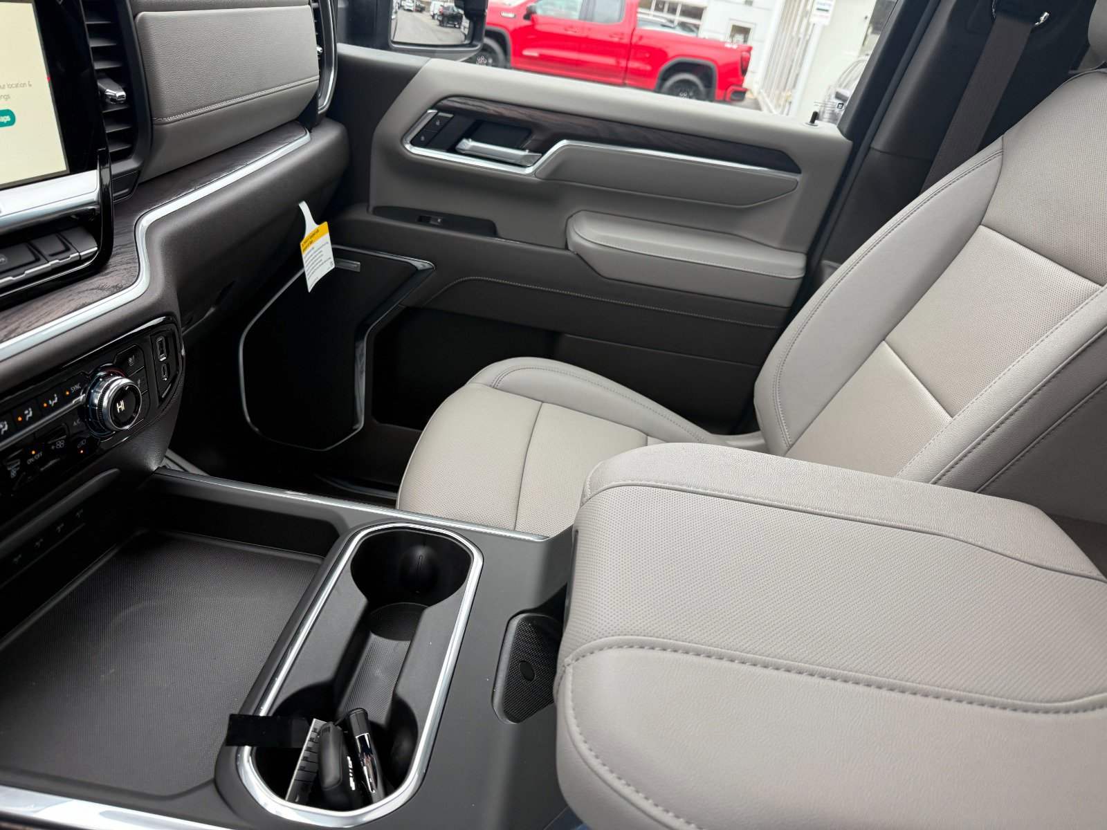 New 2026 GMC Sierra 2500 SLT w/ Max Trailering Package image 33