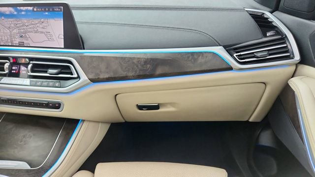 Used 2022 BMW X5 xDrive45e w/ M Sport Package image 37