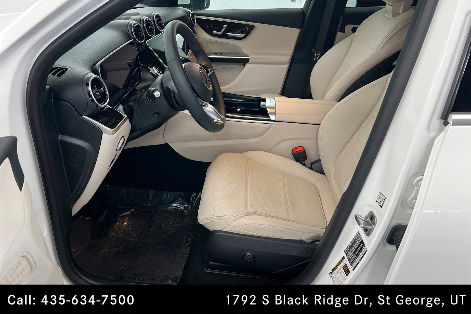 Certified 2025 Mercedes-Benz GLC 300 4MATIC image 17