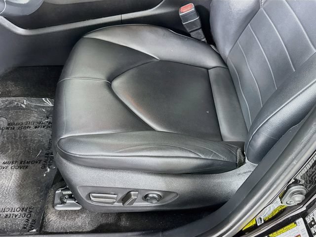 Certified 2021 Toyota Highlander XLE FWD image 21