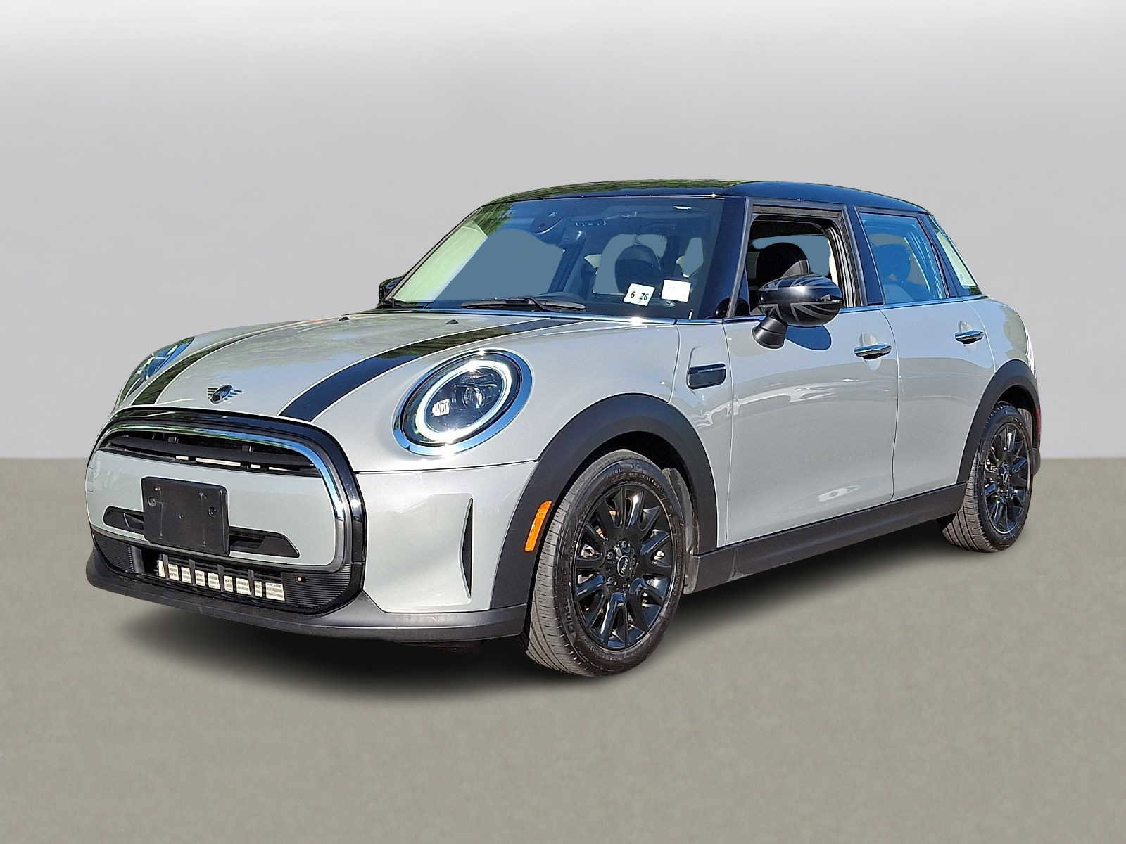 Used 2022 MINI Cooper 4-Door Hardtop FWD video 1