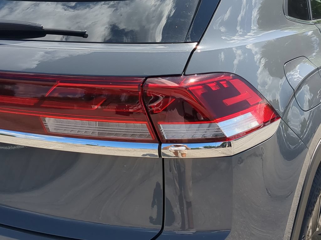 New 2026 Volkswagen Atlas Cross Sport SE FWD image 7