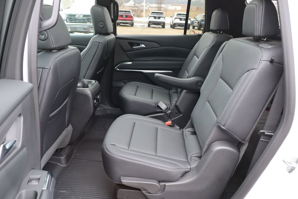 New 2026 Chevrolet Traverse LT w/ Sun and Wheel Package image 38