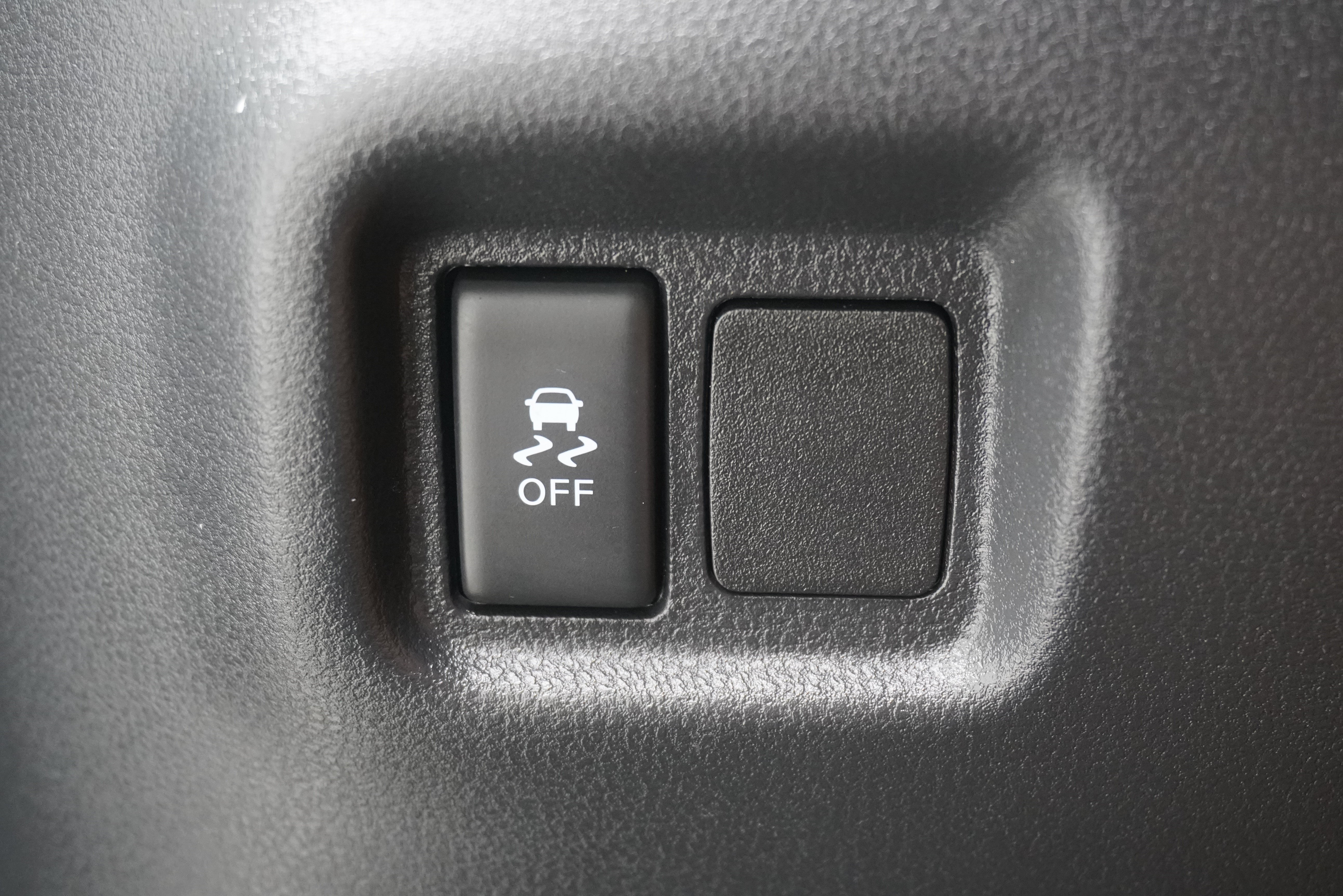 Used 2019 Nissan Versa S FWD image 21