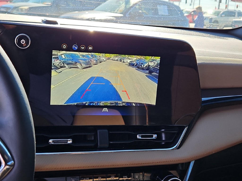 Used 2025 Chevrolet Equinox ACTIV FWD image 32