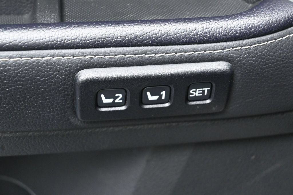 Certified 2022 Toyota 4Runner Limited AWD/4WD image 12