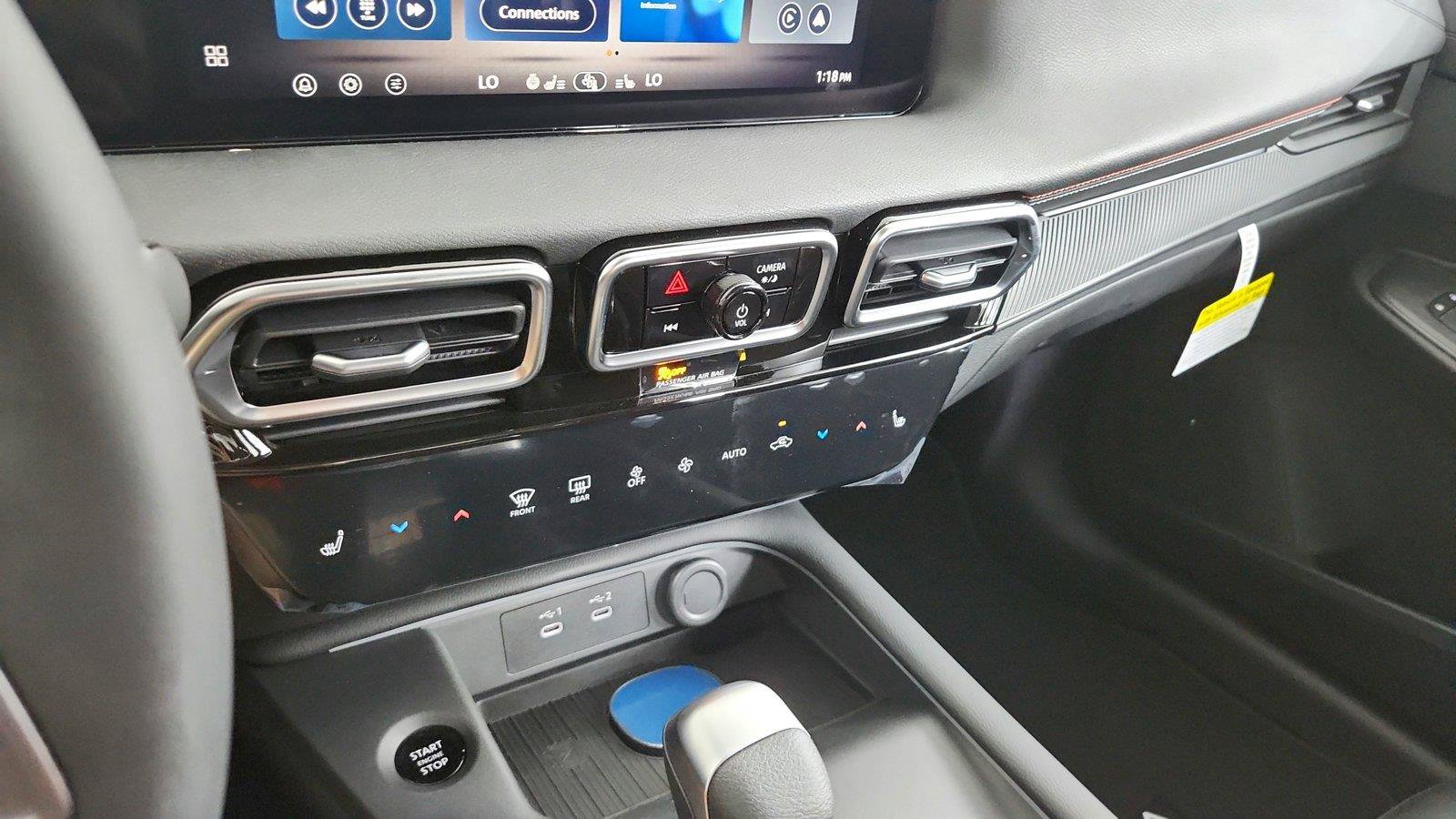 New 2027 Nissan Sentra SR w/ SR Premium Package FWD image 35