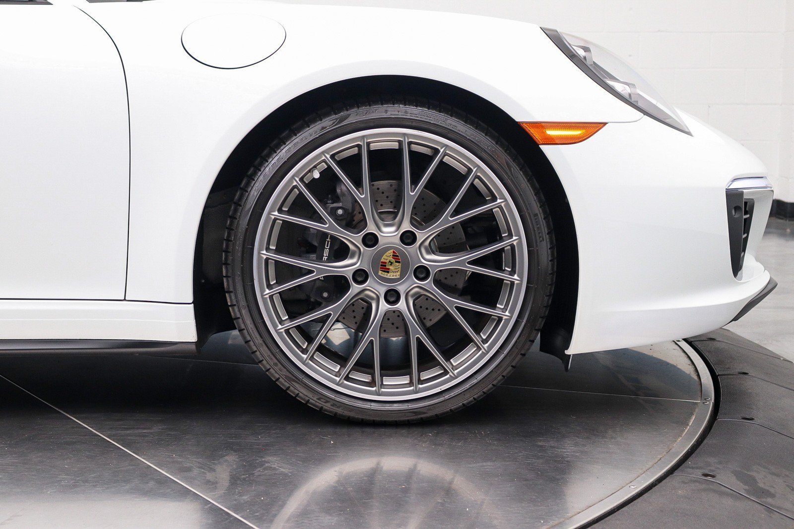 Used 2019 Porsche 911 Targa 4 AWD/4WD image 22