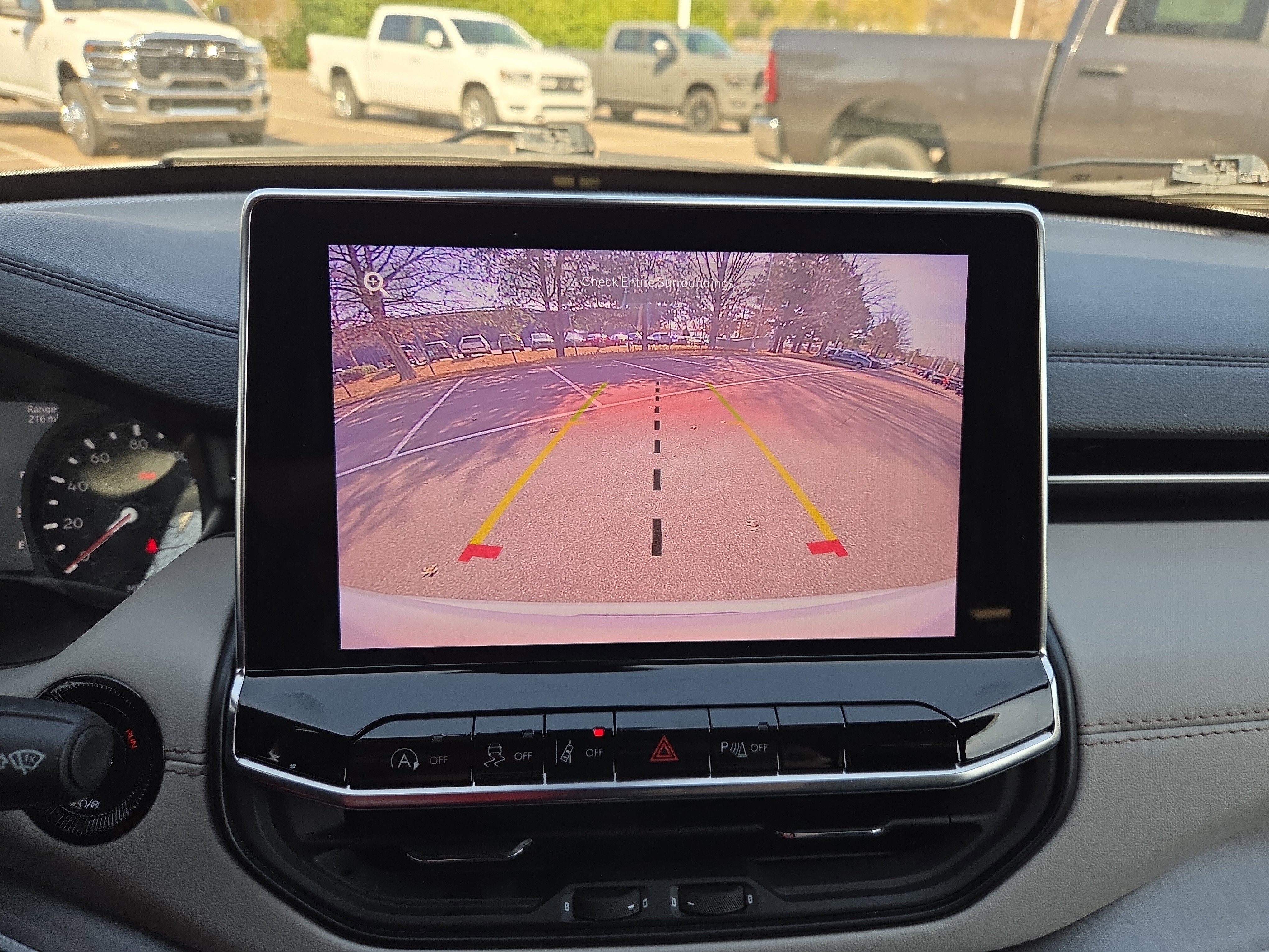 Certified 2025 Jeep Compass Limited image 18