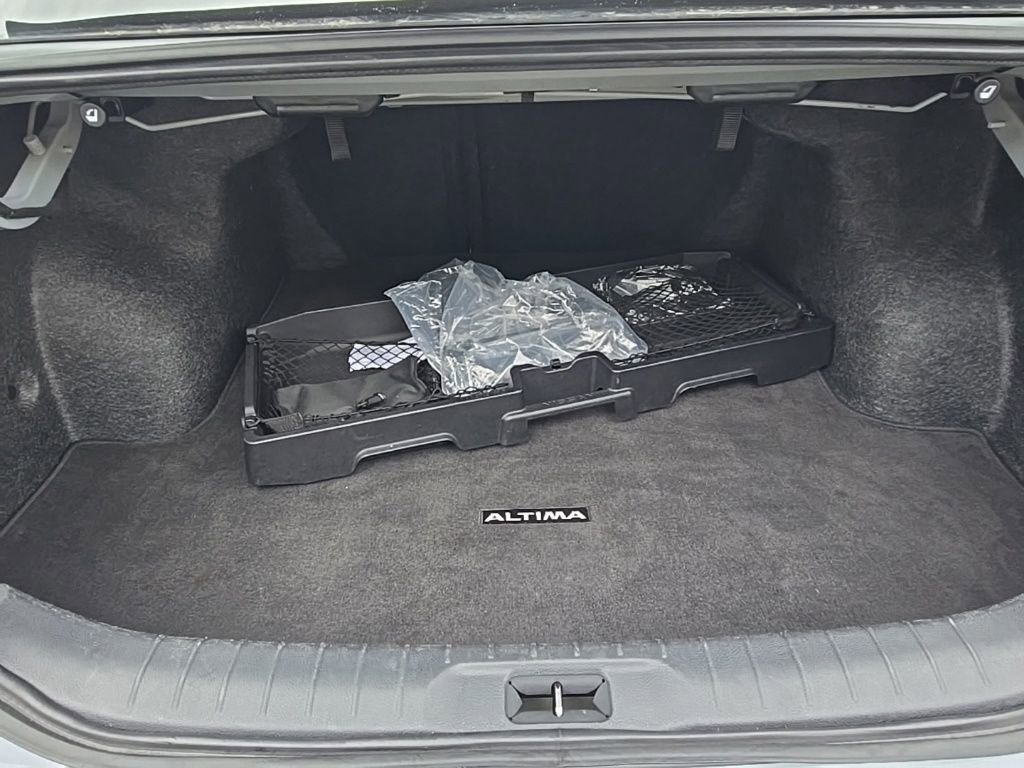 Used 2025 Nissan Altima 2.5 SR w/ SR Premium Package image 28