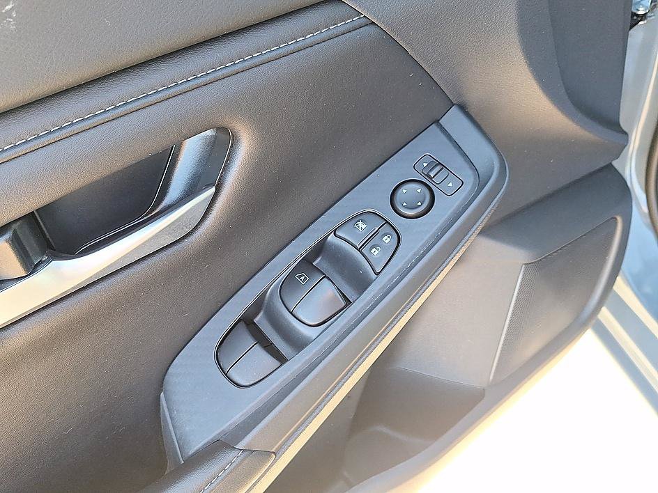 Certified 2025 Nissan Sentra SV w/ Trunk Package FWD image 10