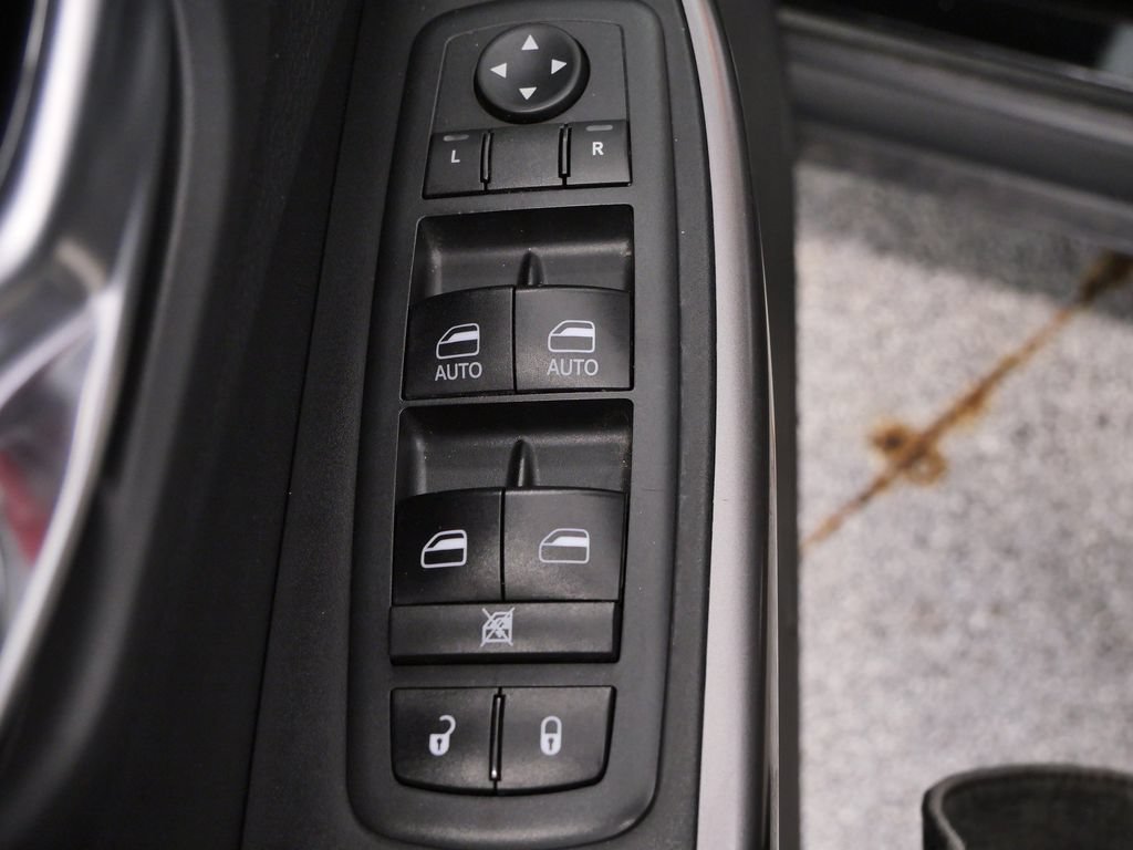 Certified 2020 Jeep Cherokee Limited AWD/4WD image 20