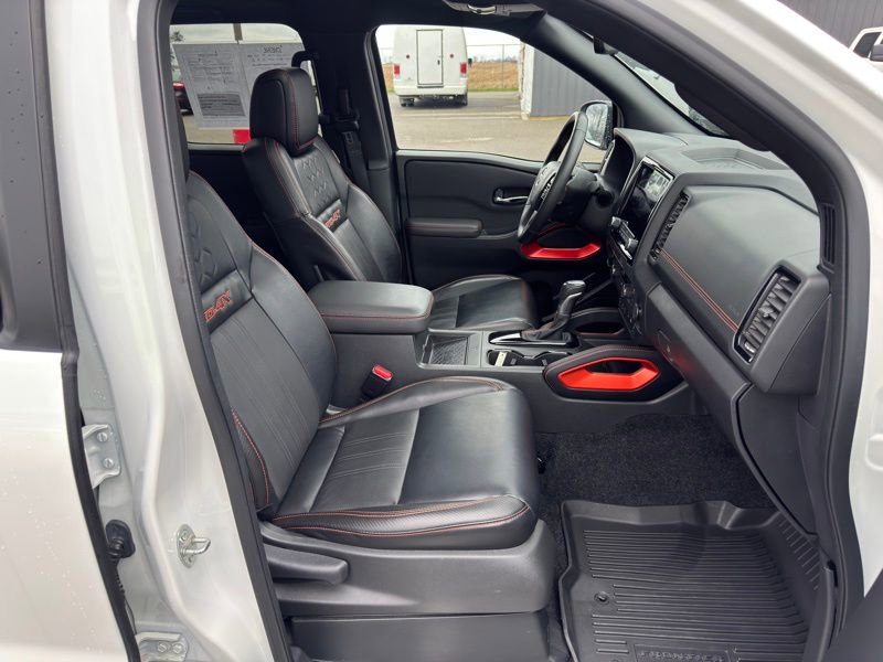 Used 2023 Nissan Frontier PRO-4X w/ Pro-4X Premium Package image 31