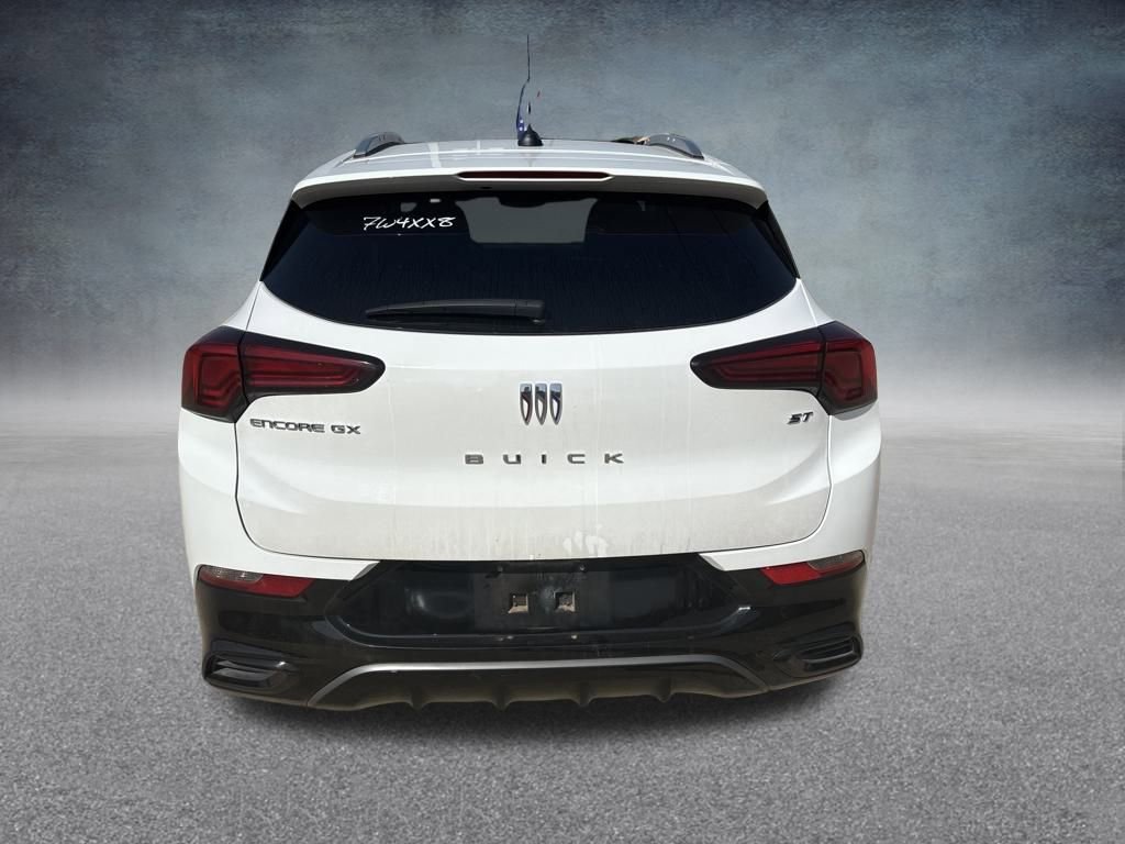Used 2024 Buick Encore GX Sport Touring image 4