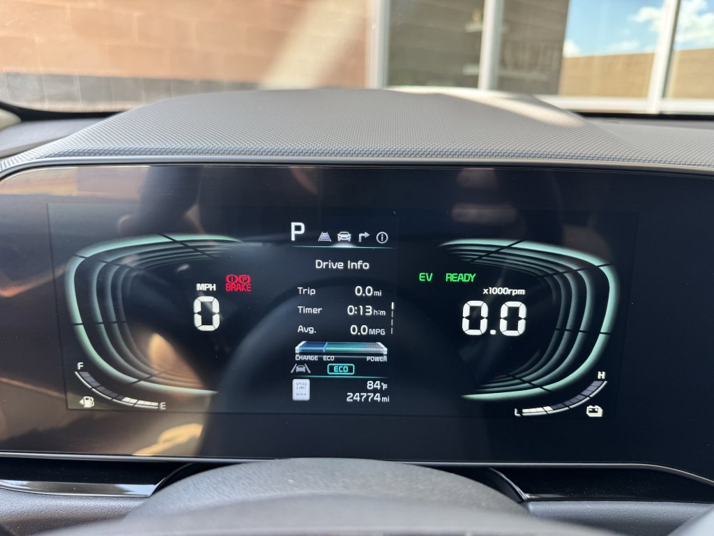 Used 2024 Kia Niro EX Touring FWD image 18