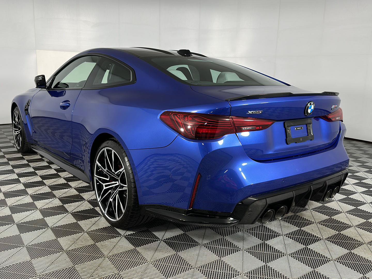 Used 2027 BMW M4 xDrive Competition w/ M Carbon Exterior Package AWD/4WD image 23