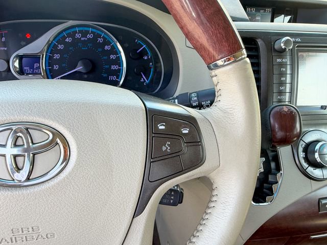 Used 2014 Toyota Sienna Limited w/ Limited Premium Package image 18