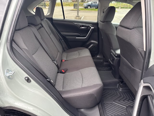 Used 2023 Toyota RAV4 XLE w/ Convenience Package FWD image 12