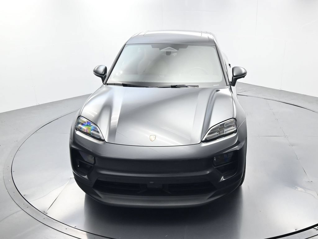 Used 2026 Porsche Macan Electric RWD image 41