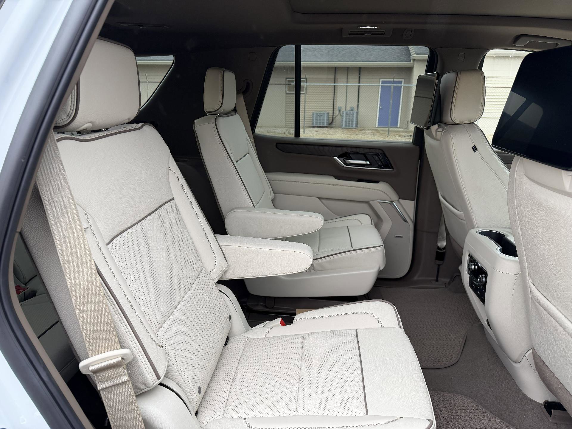 New 2026 GMC Yukon Denali image 25