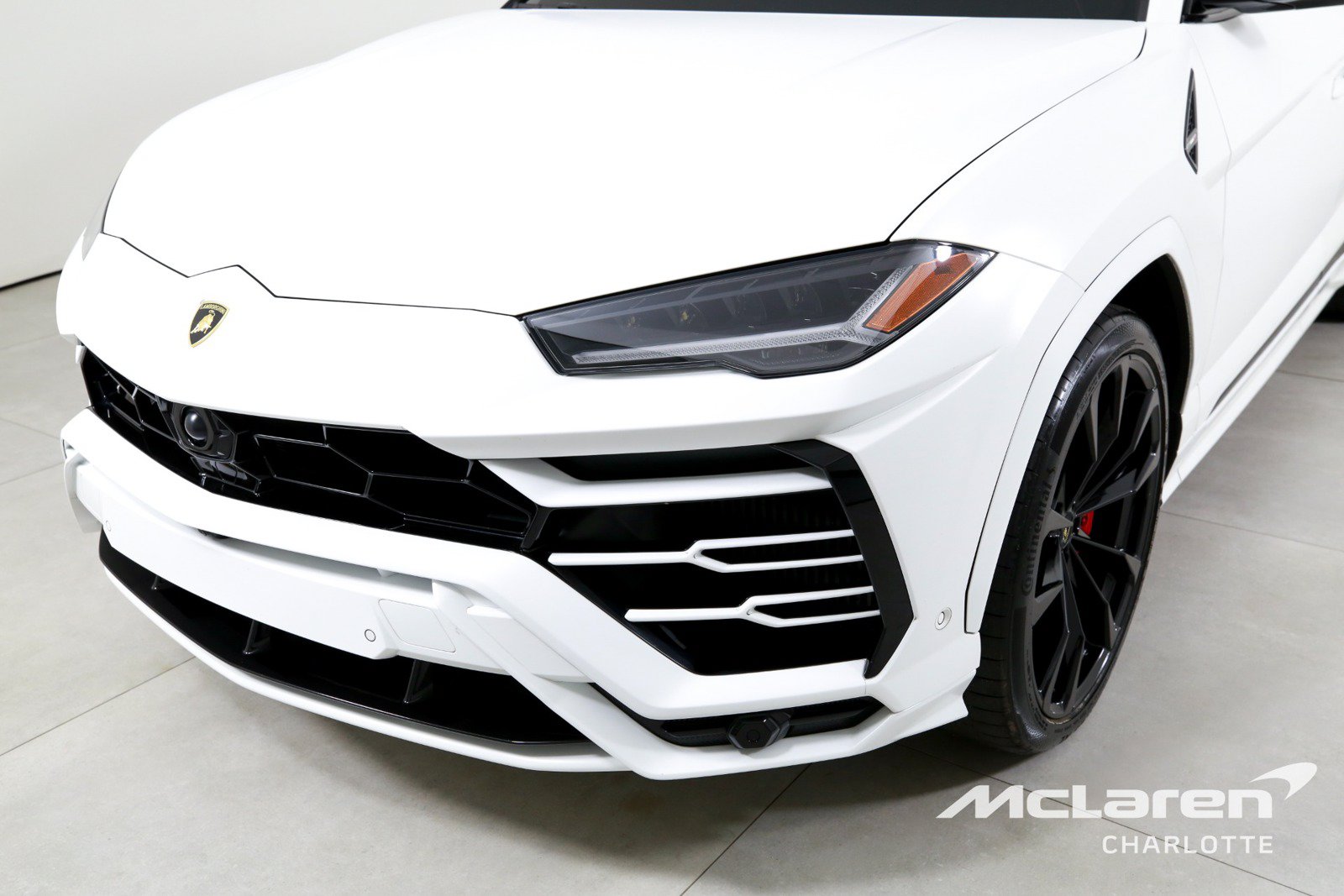 Used 2020 Lamborghini Urus AWD/4WD image 37