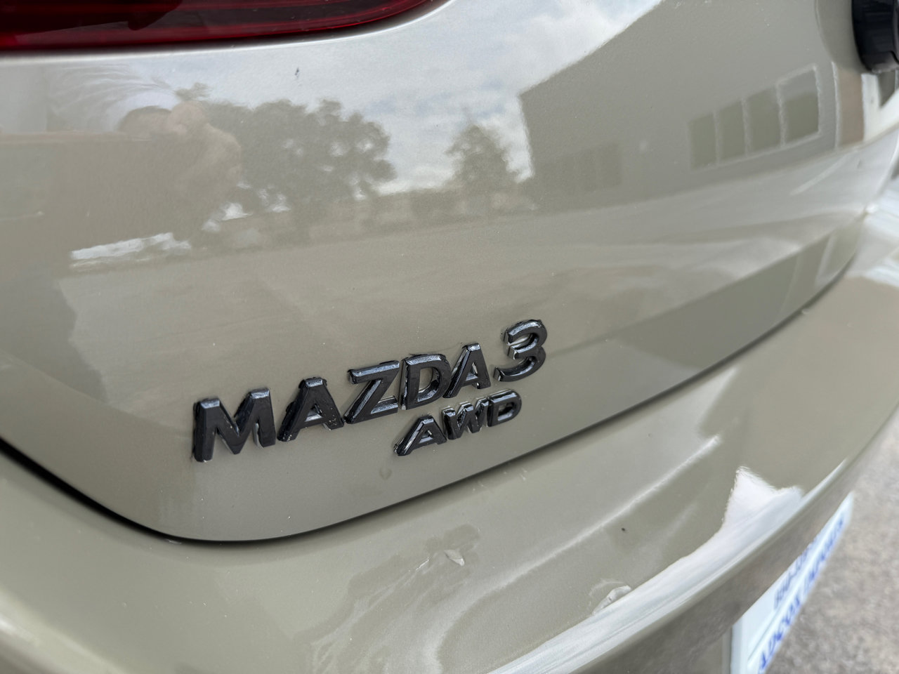 Used 2024 MAZDA MAZDA3 s image 9