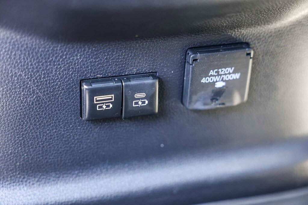Certified 2025 Toyota Sequoia Capstone AWD/4WD image 8