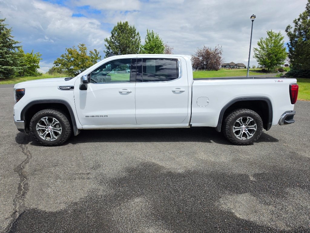 Used 2024 GMC Sierra 1500 SLE w/ X31 Off-Road Package AWD/4WD image 10