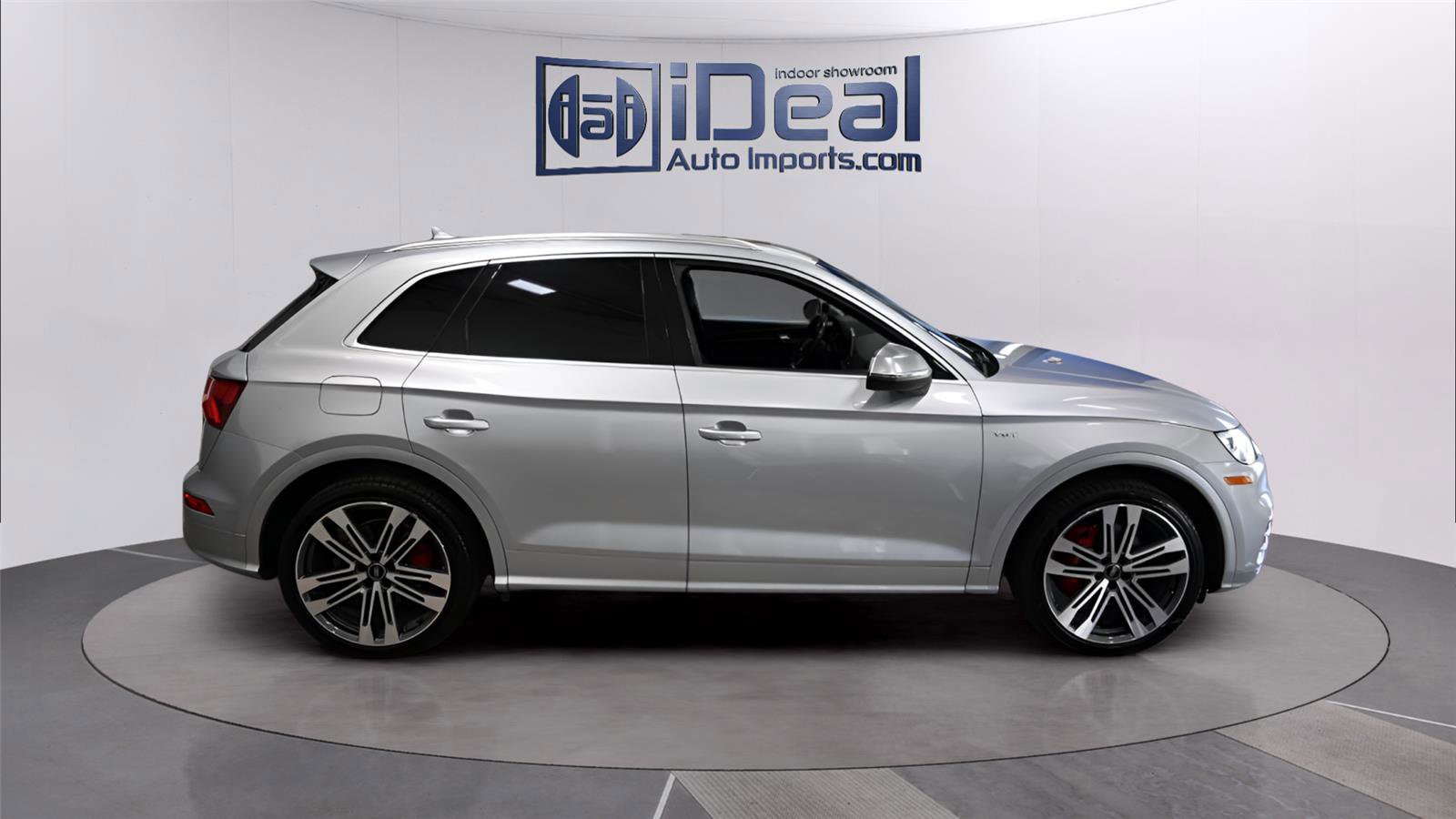 Used 2018 Audi SQ5 Premium Plus w/ S Sport Package AWD/4WD image 6