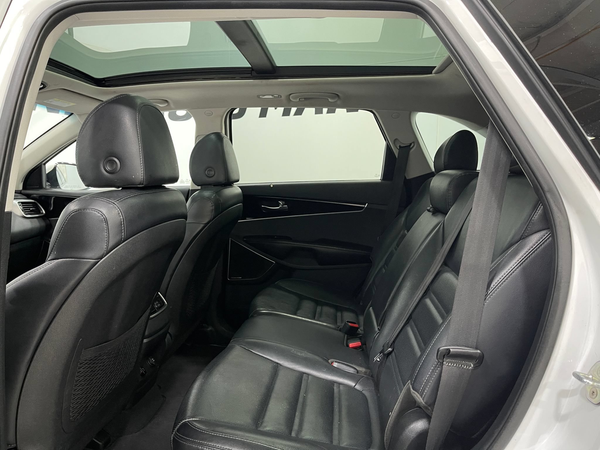Used 2020 Kia Sorento SX FWD image 30