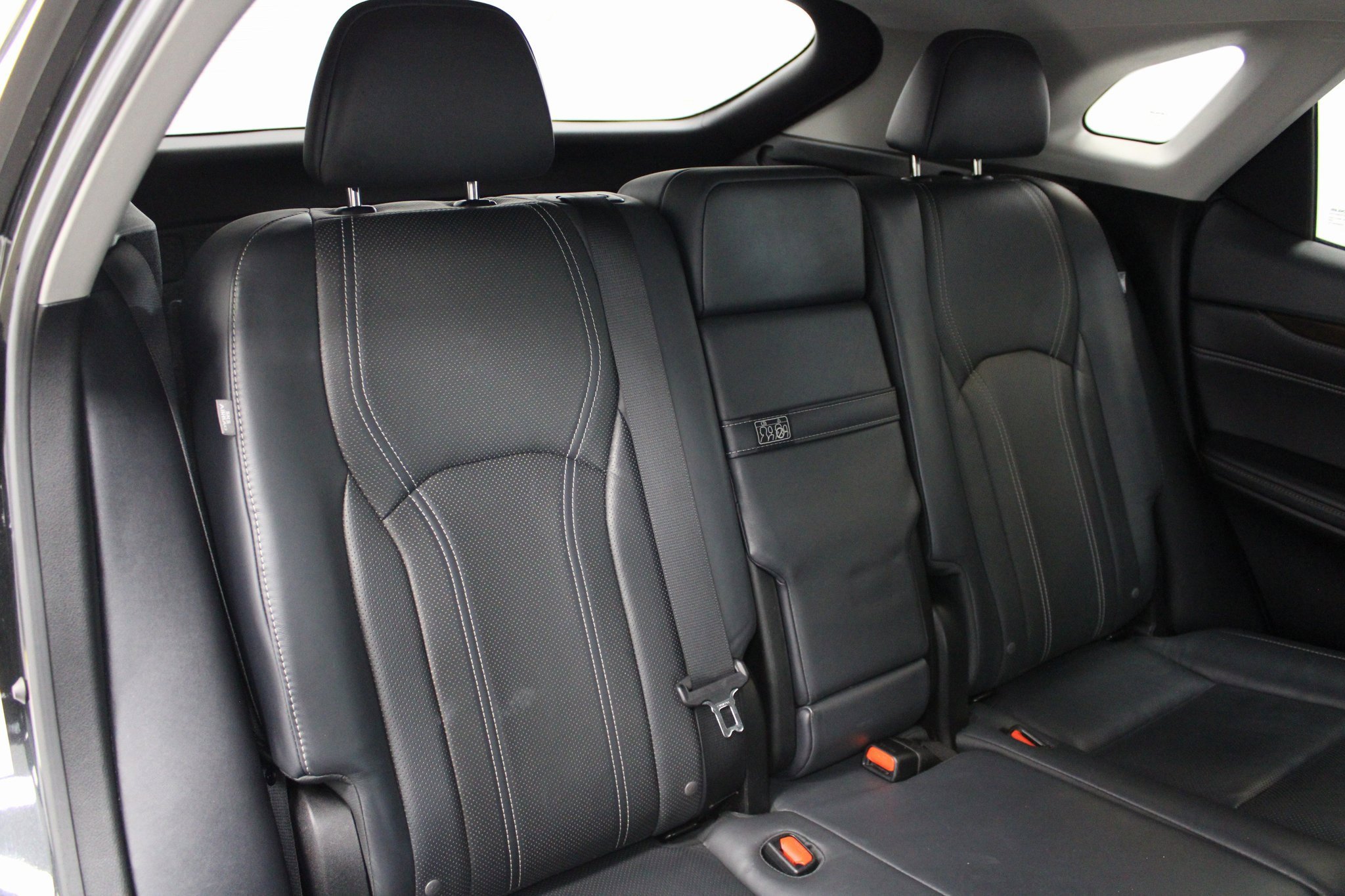 Used 2019 Lexus RX 450h AWD image 29