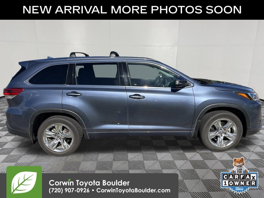 Used 2019 Toyota Highlander Limited AWD/4WD image 9