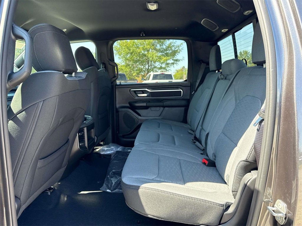 New 2026 RAM 1500 4x4 Crew Cab image 11