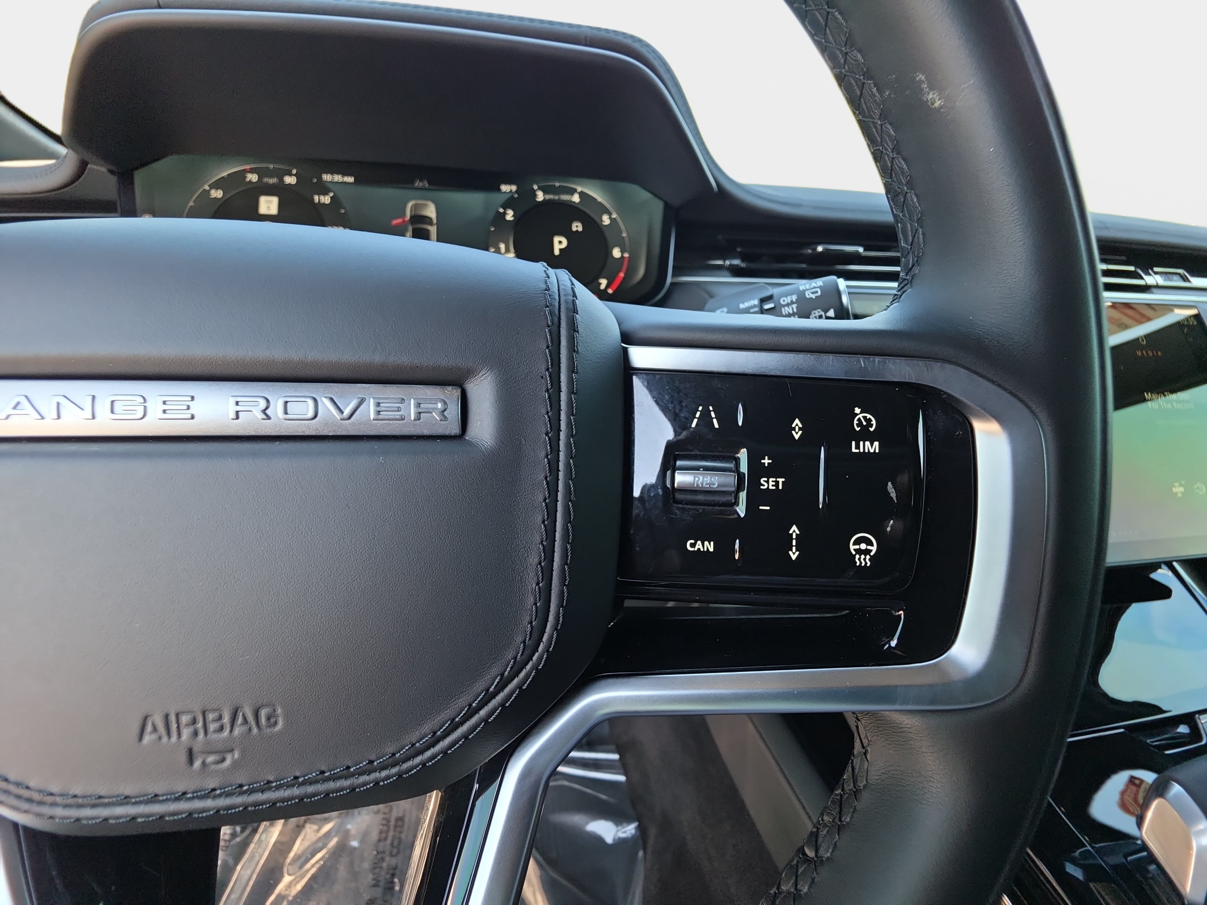 Certified 2025 Land Rover Range Rover Sport SE AWD/4WD image 18