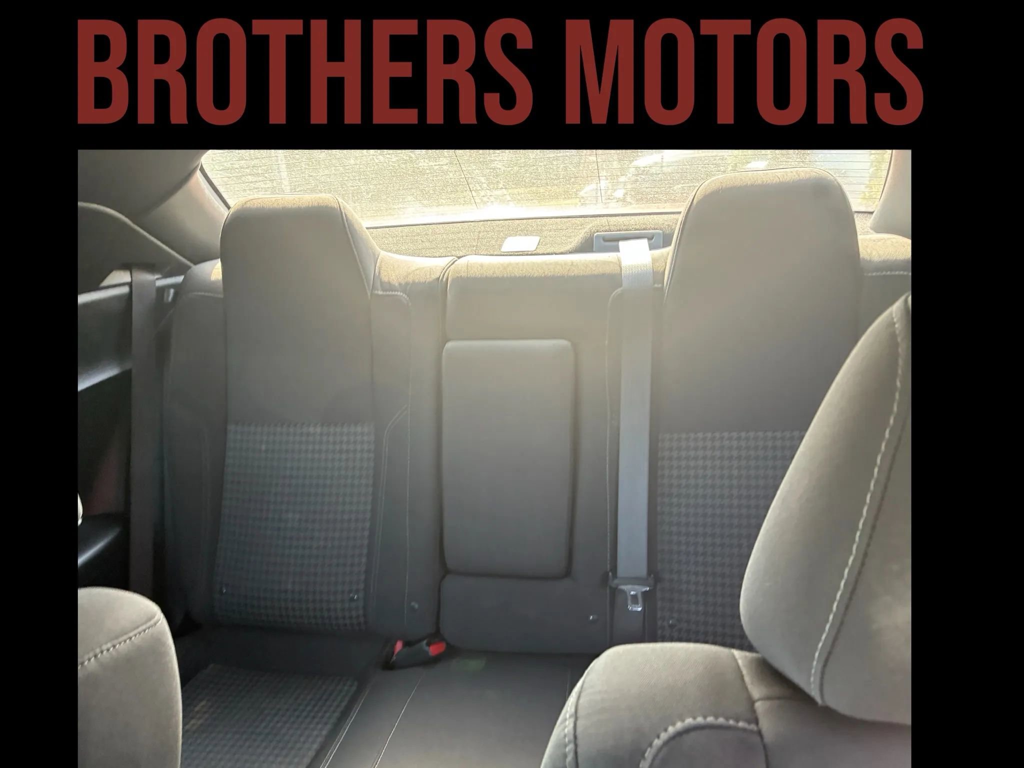 Used 2019 Dodge Challenger SXT image 8