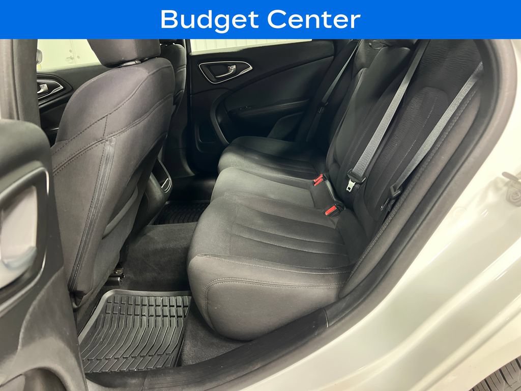 Used 2015 Chrysler 200 Limited w/ Convenience Group FWD image 13