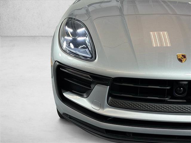 Certified 2026 Porsche Macan Turbo AWD/4WD image 27