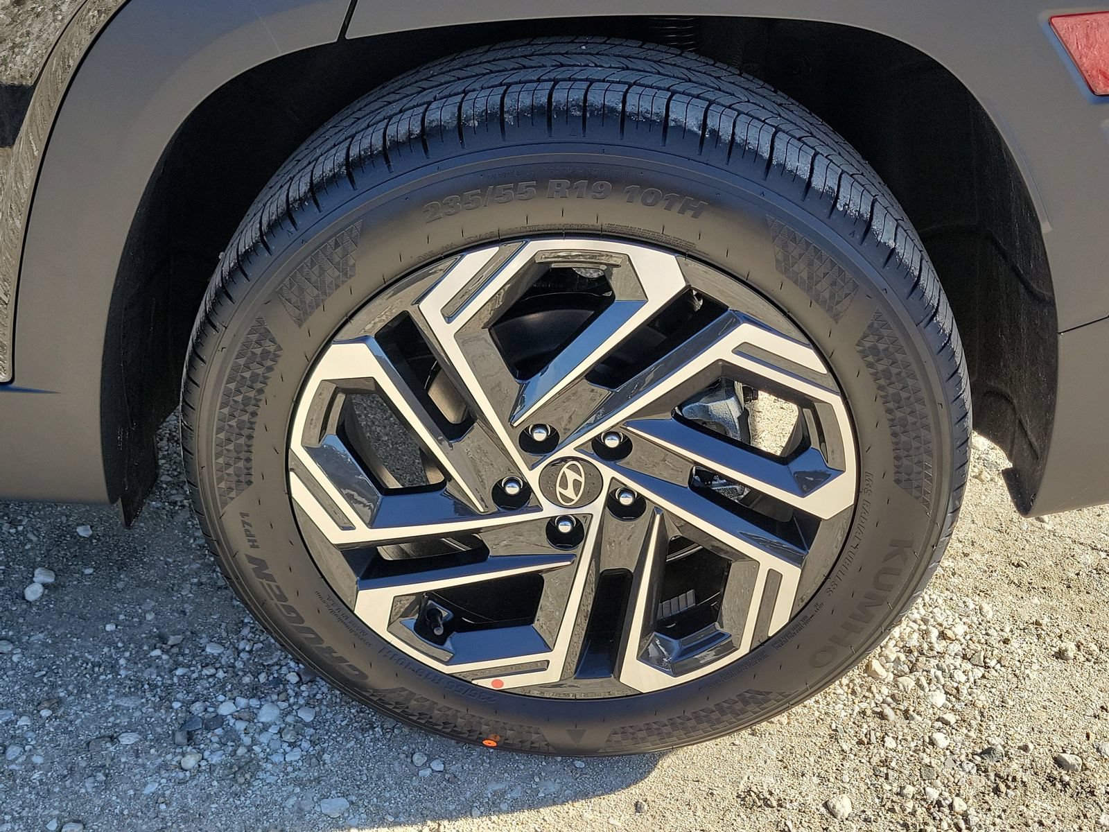 New 2026 Hyundai Tucson Limited FWD image 22