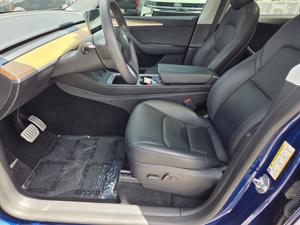 Used 2024 Tesla Model Y Performance AWD/4WD image 4