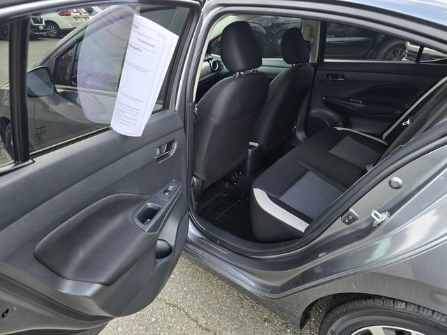 Used 2021 Nissan Versa SV image 13