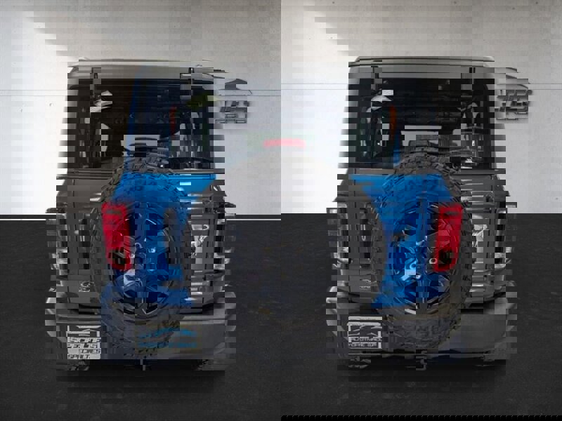 Used 2023 Ford Bronco 2-Door image 9