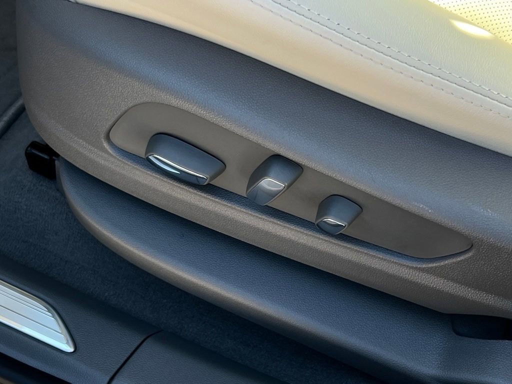 New 2026 Cadillac XT5 Premium Luxury w/ Driver Assist Package image 8