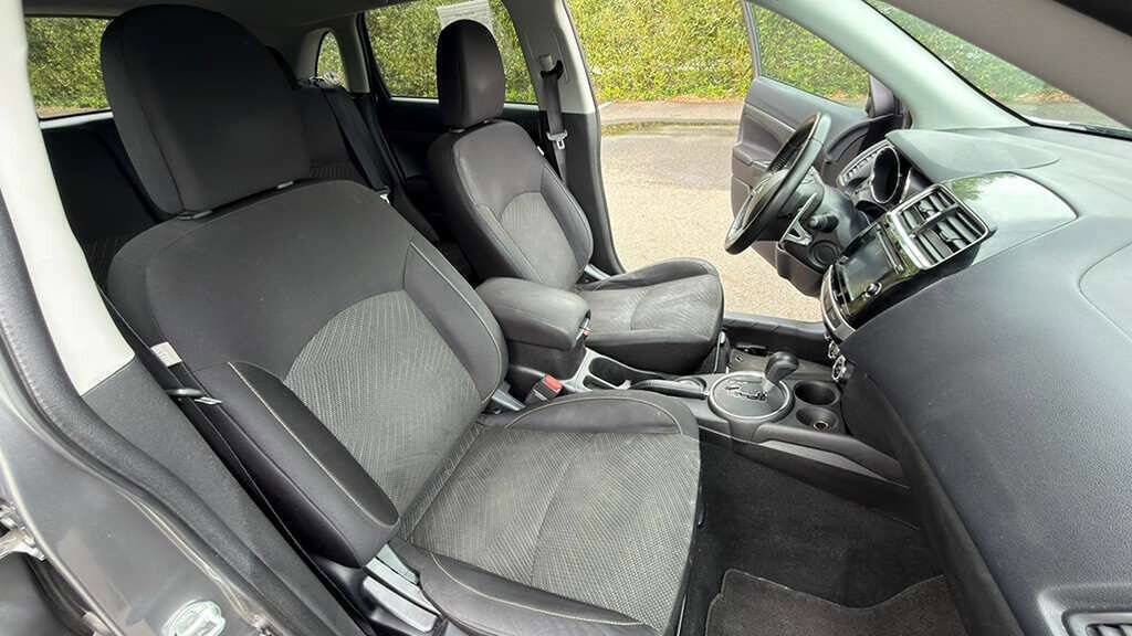Used 2015 Mitsubishi Outlander Sport SE AWD/4WD image 24