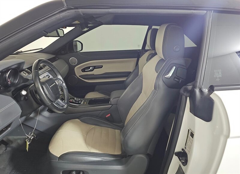Used 2018 Land Rover Range Rover Evoque SE Dynamic AWD/4WD image 10