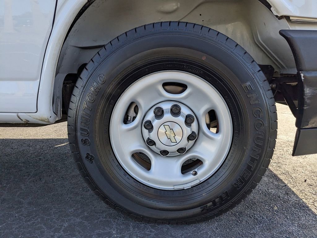 Used 2022 Chevrolet Express 2500 w/ Driver Convenience Package image 11