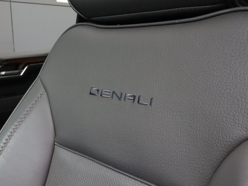 Used 2023 GMC Sierra 1500 Denali w/ Denali Reserve Package AWD/4WD image 20
