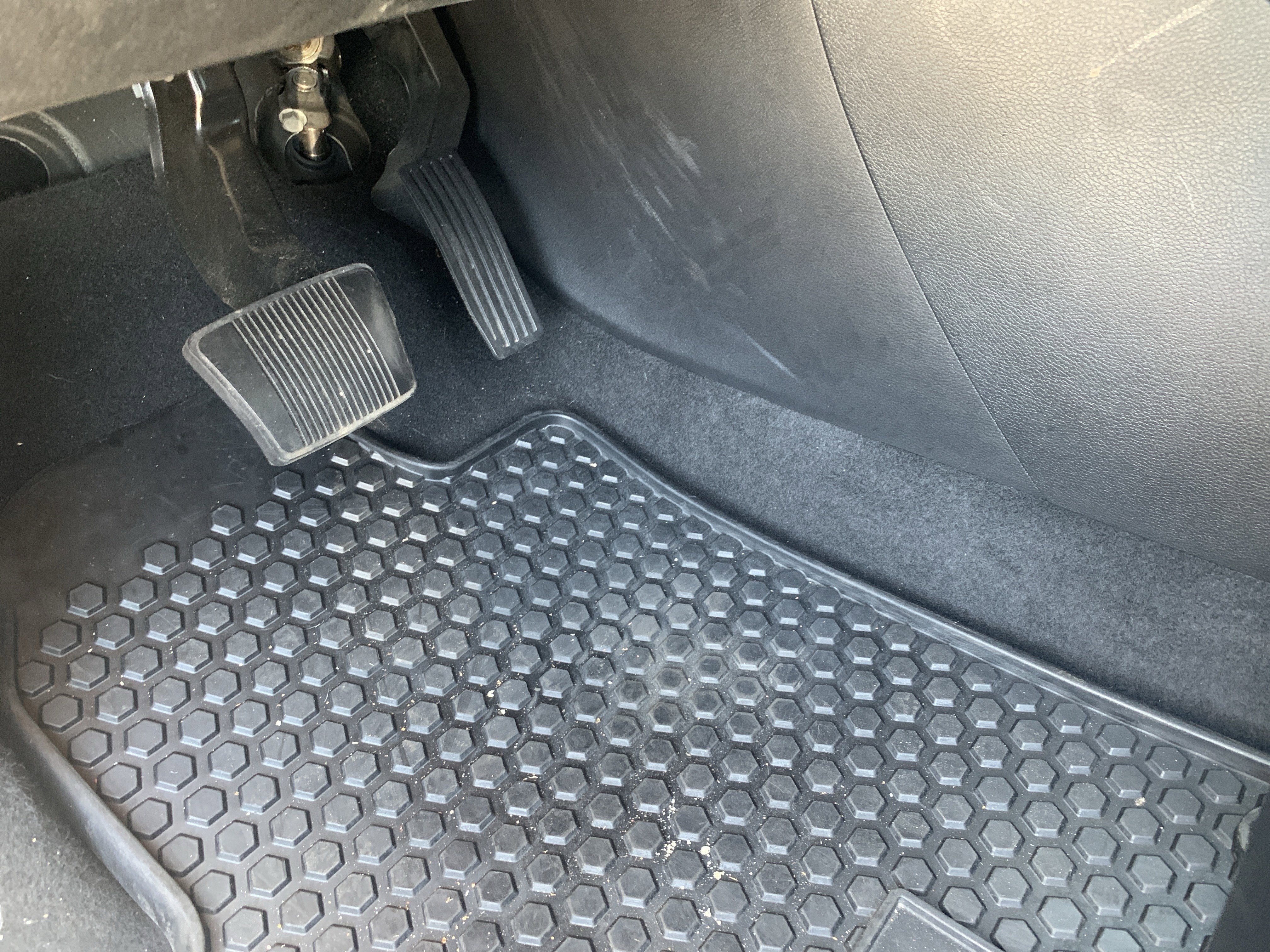 Used 2019 Jeep Cherokee Latitude Plus image 16