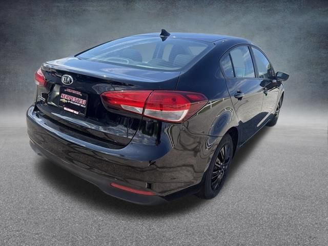 Used 2017 Kia Forte LX FWD image 7