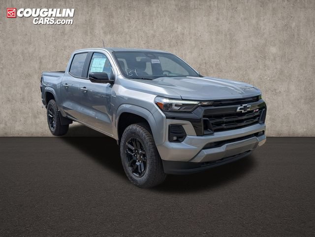 New 2026 Chevrolet Colorado Z71 w/ Midnight Edition AWD/4WD image 1